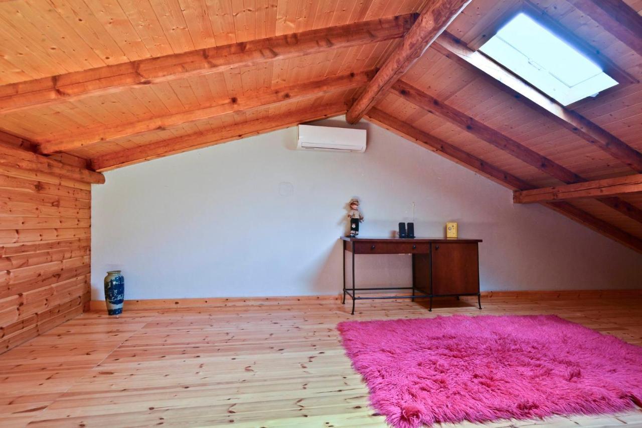 Sia'S Holiday Home Ágios Matthaíos Eksteriør billede
