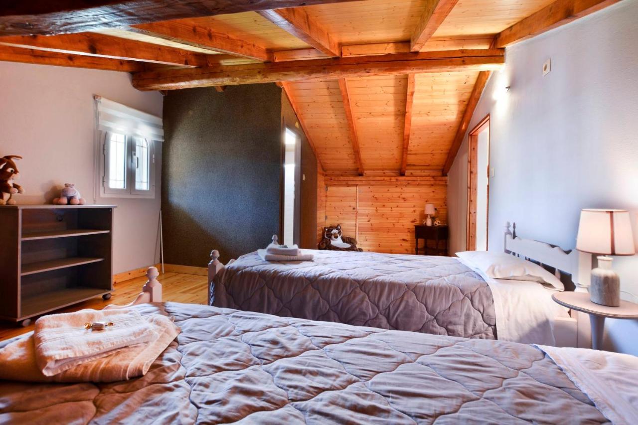 Sia'S Holiday Home Ágios Matthaíos Eksteriør billede